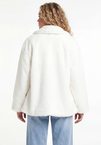 Veste mi-saison 'Fashion Look' taddy en blanc