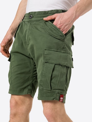 ALPHA INDUSTRIES Regular Cargo Pants 'Airman' in Green