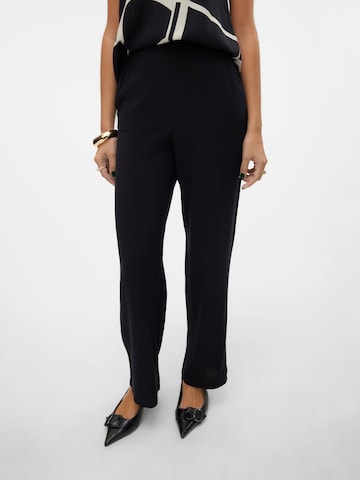 Regular Pantalon '10297357' VERO MODA en noir