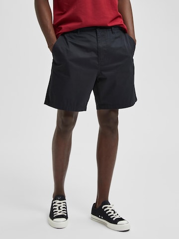 SELECTED HOMME Regular Shorts in Schwarz: predná strana