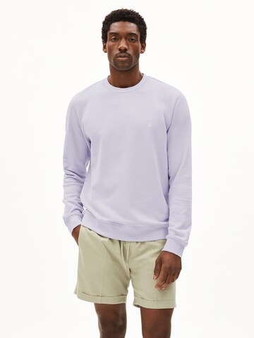 Sweat-shirt ARMEDANGELS en violet : devant