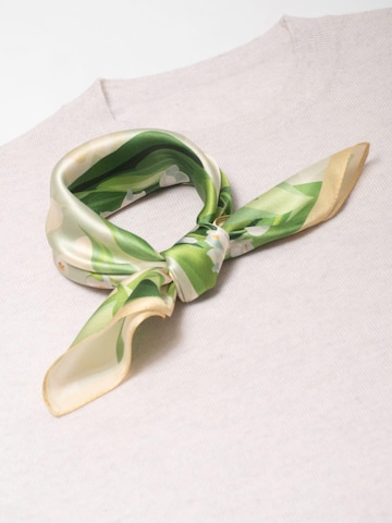 MayTree Scarf 'Seidentuch Maiglöckchen  grün weiß' in Green