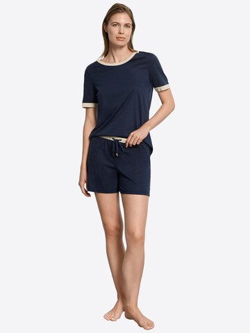 Shorty ' Laura ' Hanro en bleu