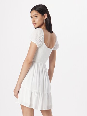 Robe d’été HOLLISTER en blanc