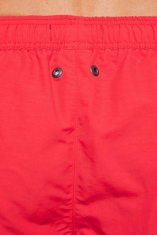 Pantaloncini da bagno di CAMP DAVID in rosso