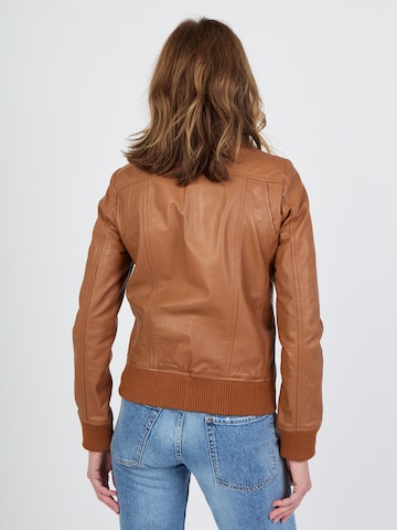 JCC Tussenjas in Bruin