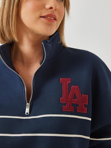 Bianco Lucci Sweatshirt in Blau