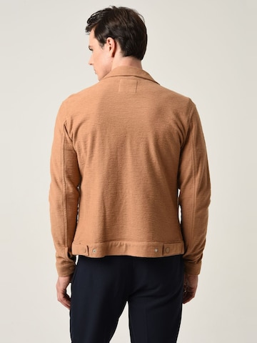 Veste mi-saison Antioch en marron