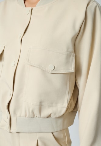 SISTERS POINT Jacke 'GARWIN' in Beige: Vorderseite