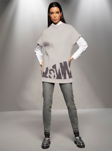 heine Regular Jeans in Grey