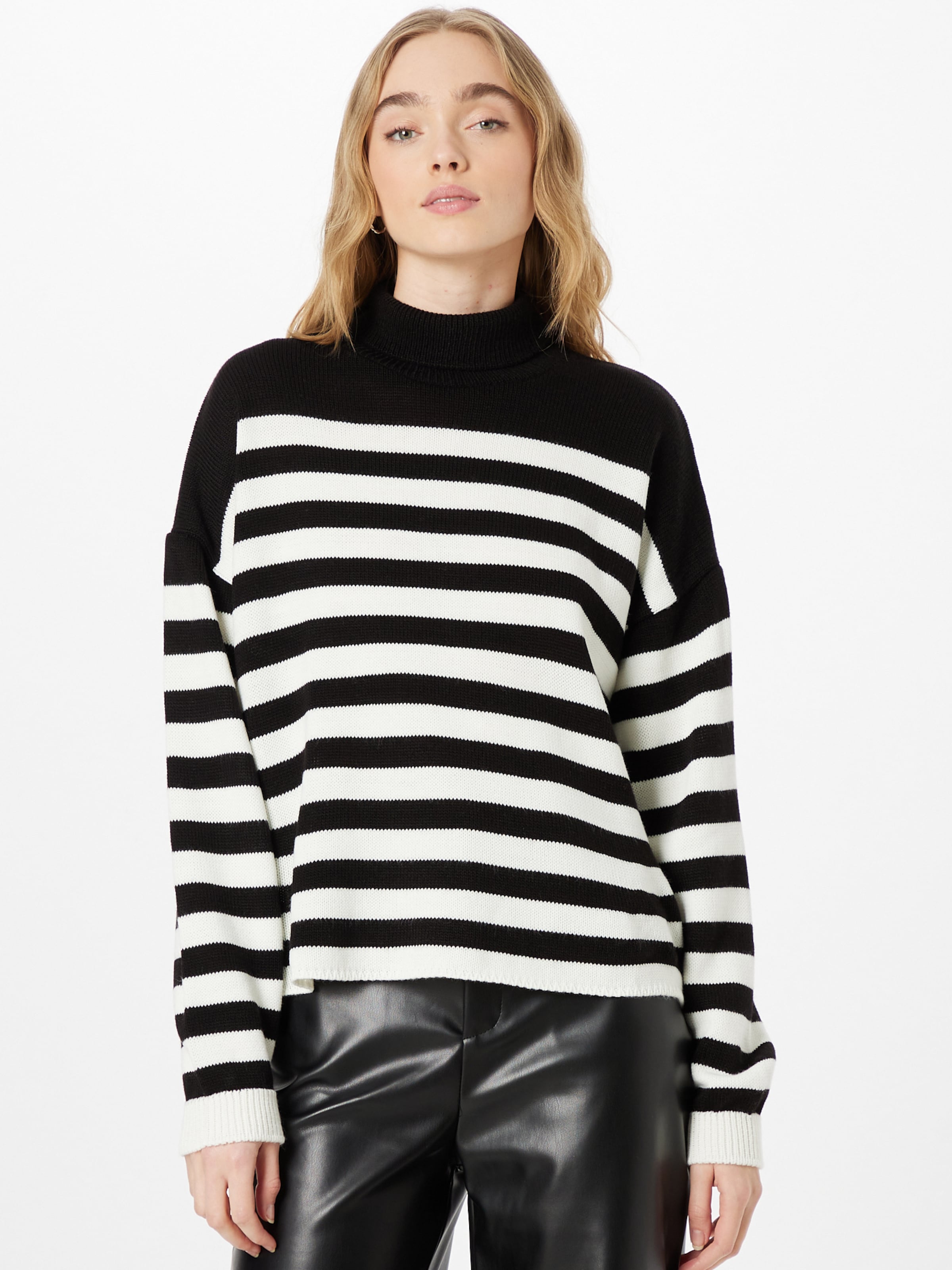 In the cheap style knitwear