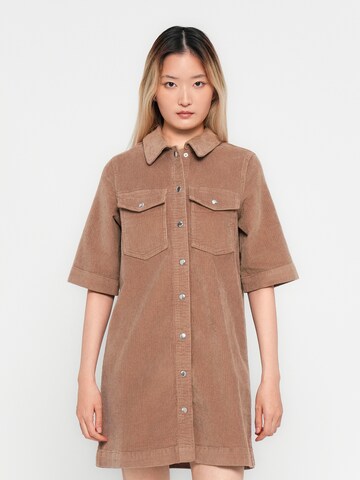 VERO MODA Платье-рубашка в Бежевый: спереди