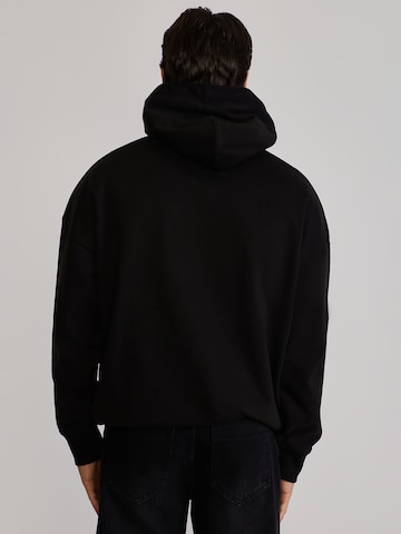 SikSilk Pullover in Schwarz
