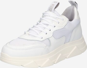 Baskets basses 'PITTY' STEVE MADDEN en blanc : devant