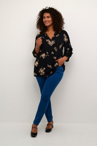 KAFFE CURVE Blouse 'Claira' in Zwart