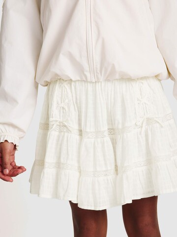 Gonna di Marks & Spencer in bianco: frontale