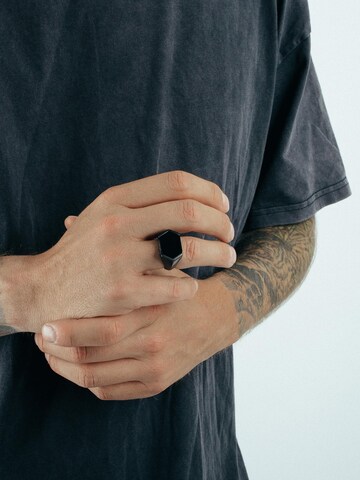 Akitsune Ring 'Abyss' in Black