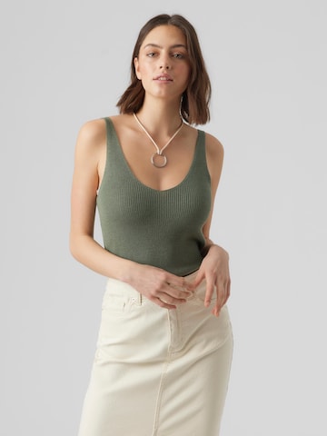 VERO MODA Knitted Top 'New Lex' in Green: front