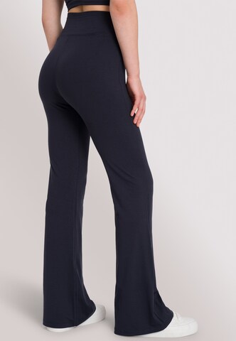 OCEANSAPART Flared Leggings 'Dahlia' in Black