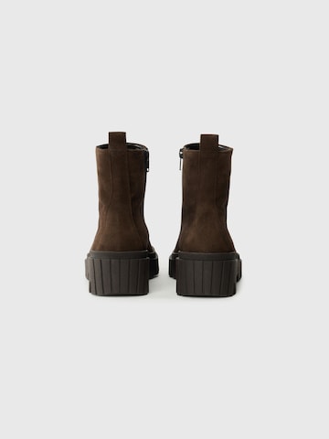 Botine de la GABOR pe maro