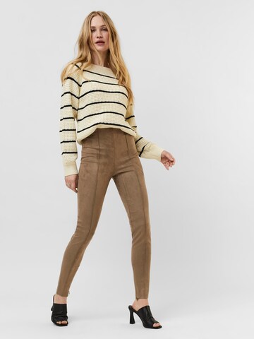 Skinny Leggings 'VERA' VERO MODA en marron