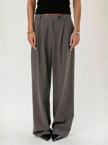 It's May Kalhoty ' Maddalena ' – šedá: přední strana