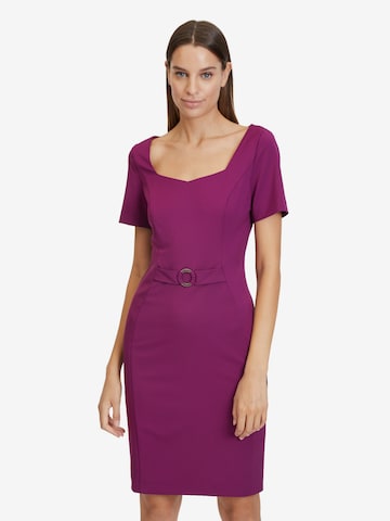 Robe fourreau Vera Mont en violet : devant