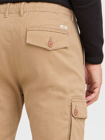 Tapered Pantaloni cargo 'Sellini' di BLEND in beige