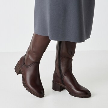 Tamaris Boots in Brown: front