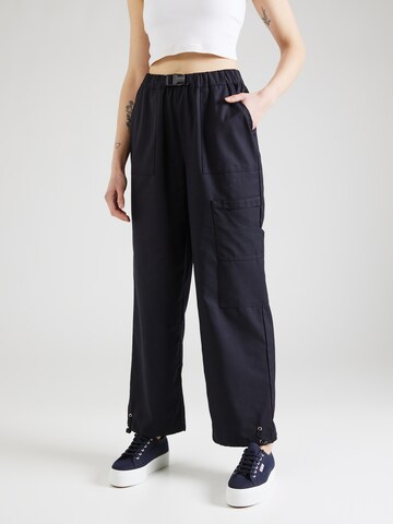 Loosefit Pantalon 'JACKIE' SOMETHINGNEW en bleu : devant