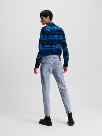 KARL LAGERFELD JEANS - Tapered Vaquero en gris