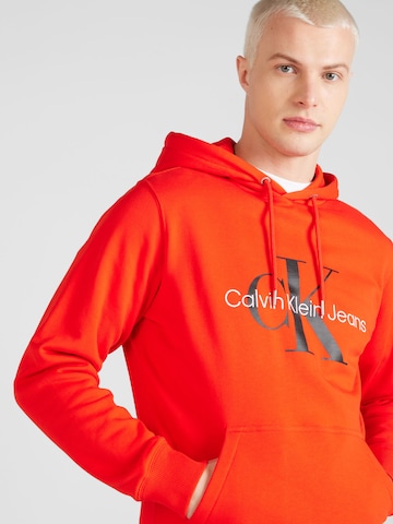 Sweat-shirt 'Essentials' Calvin Klein Jeans en rouge