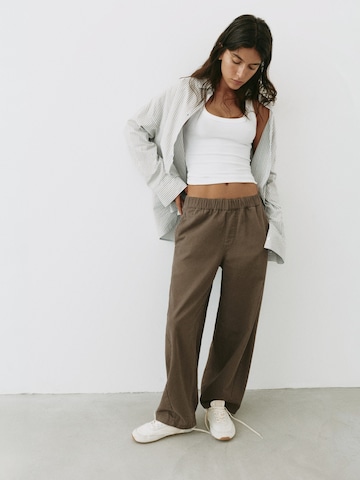 Pull&Bear Barrel Панталон 'PACIFIC' в кафяво