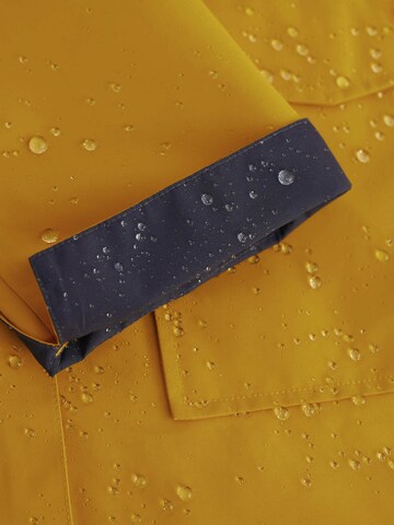 Seasalt Cornwall Between-Seasons Coat 'The Reversible' in Yellow