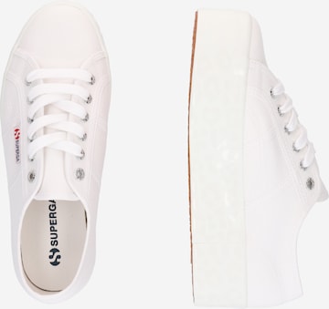 SUPERGA Ниски маратонки в бяло