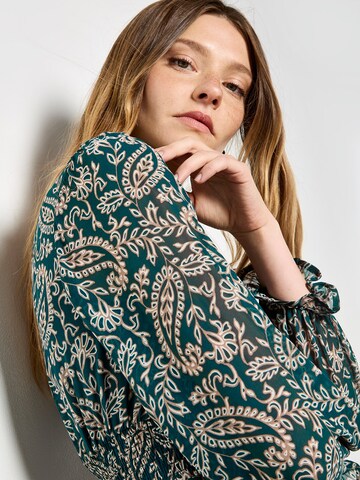 Apricot - Vestido en verde