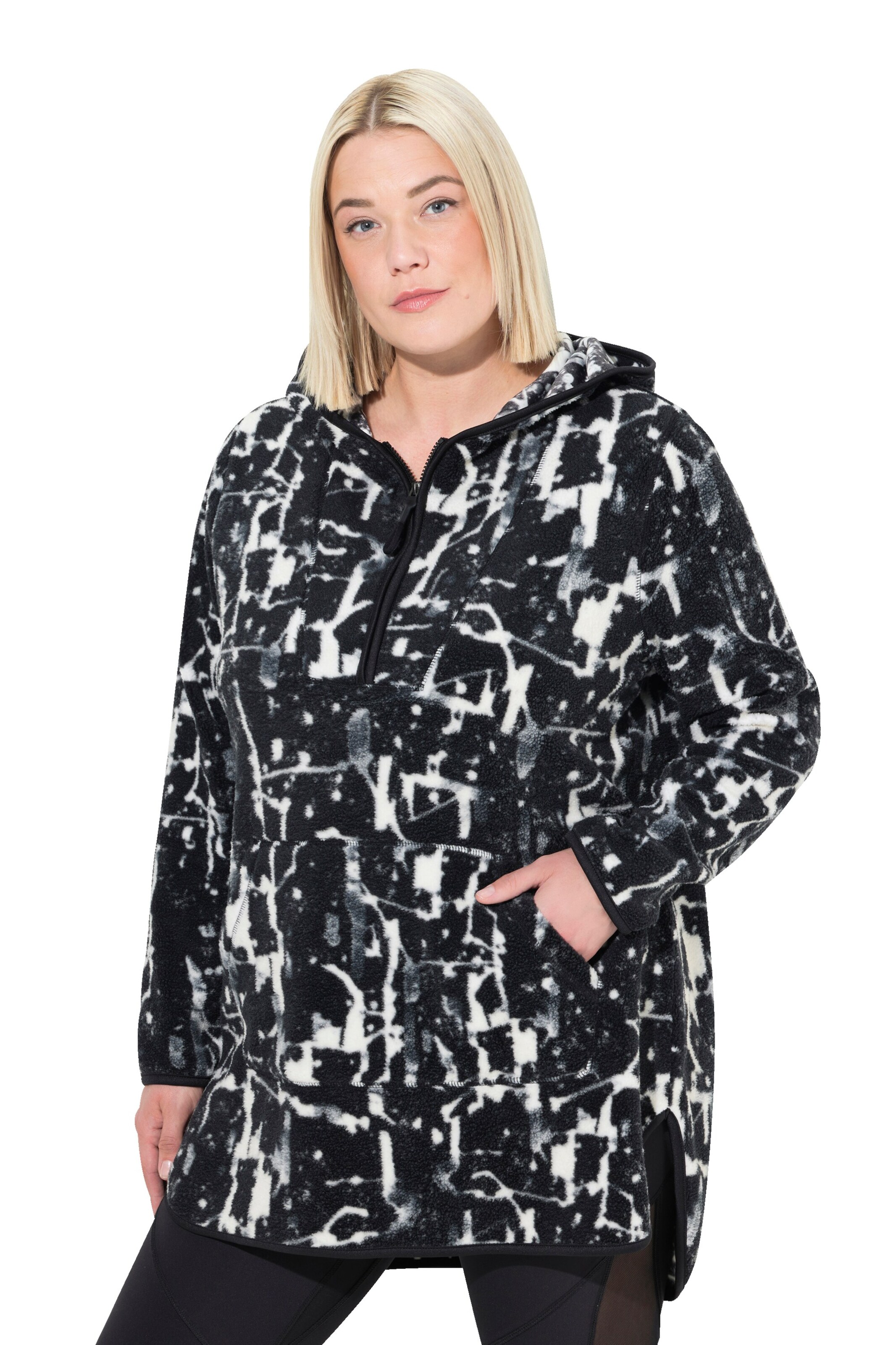 Ulla Popken Sweatshirt in Zwart: voorkant