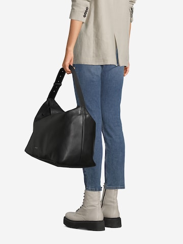 Calvin Klein Shoulder Bag in Black