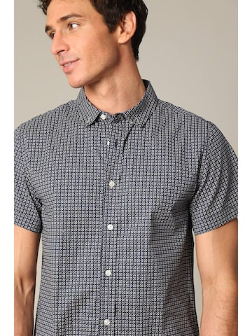 Coupe regular Chemise 'Bogy' Deeluxe en bleu