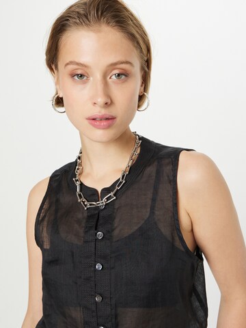 Banana Republic Blouse in Black