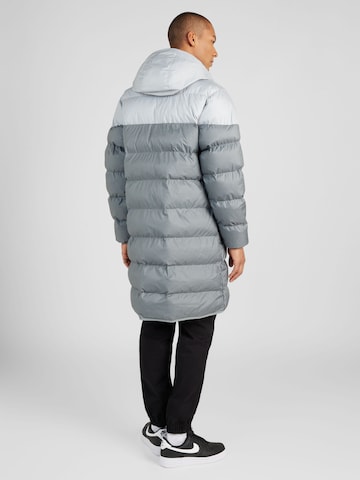 Nike Sportswear Between-Seasons Coat in Grey