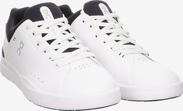 Chaussure de sport à lacets 'THE ROGER Advantage' On en blanc