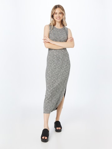 ESPRIT Úpletové šaty – šedá: přední strana