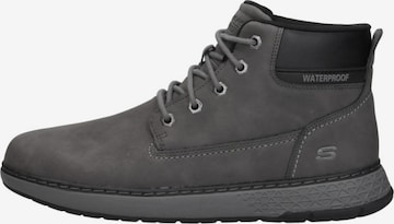 SKECHERS Veterlaarzen 'Relaxed Fit: Garlan - Deno' in Grijs: voorkant