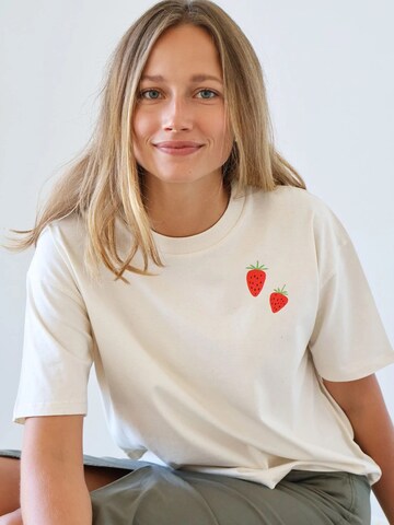 Kultgut Shirt 'Picnic' in White: front