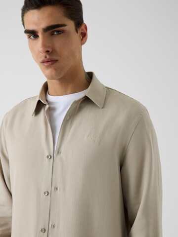 GUESS Regular fit Button Up Shirt in Beige