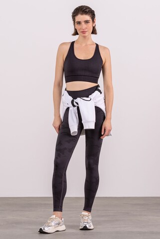 SENSES.THE LABEL Skinny Leggings in Black
