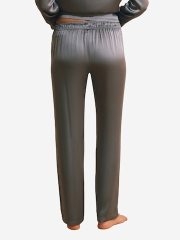 ETAM Pyjamahose 'Pearly' in Grau