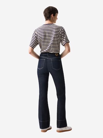 BOGNER Flared Jeans 'Devin' in Blau