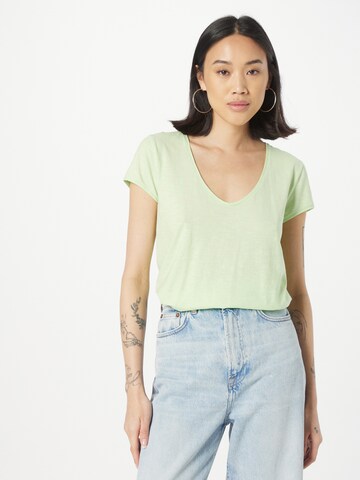 DRYKORN Shirt 'Avivi' in Green: front